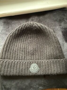 Moncler black Knit Beanie with Logo Patch